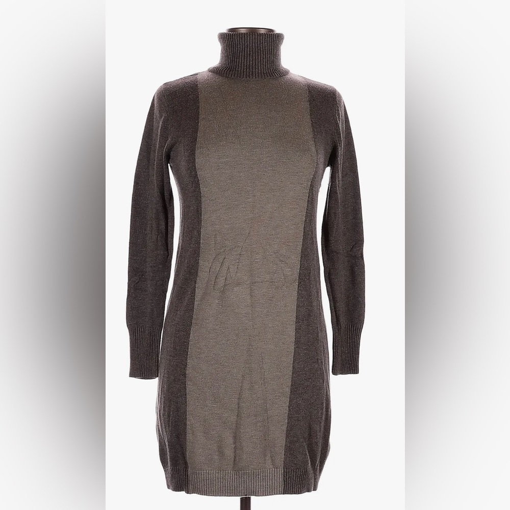 Adrienne Vittadini - Turtleneck Sweater‎ Dress